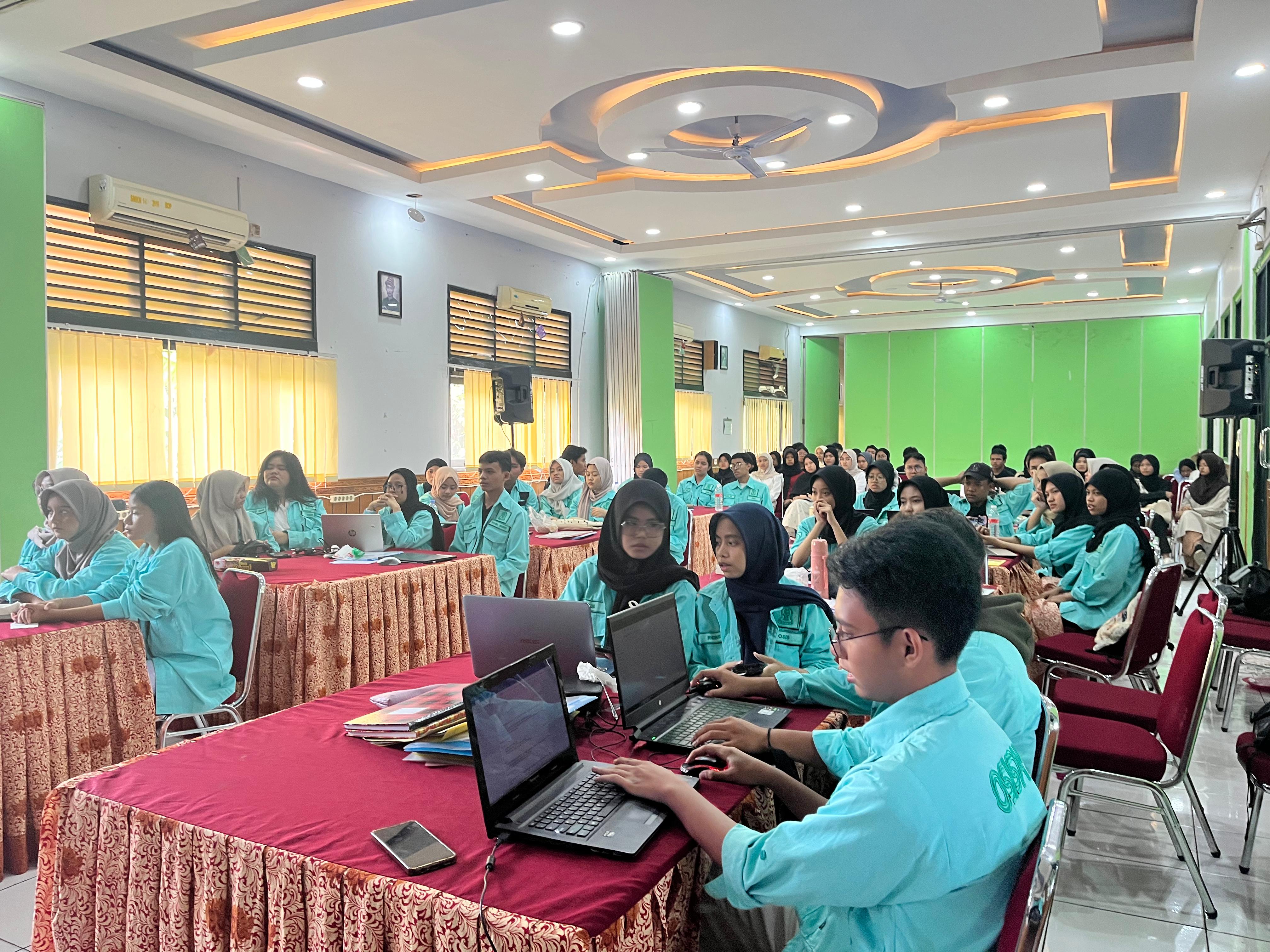 RAPAT PERTANGGUNGJAWABAN AKHIR OSIS DAN MPK SMKN 14 PERIODE 2023 - Foto 2